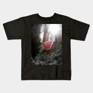 rose in the snow Kids T-Shirt